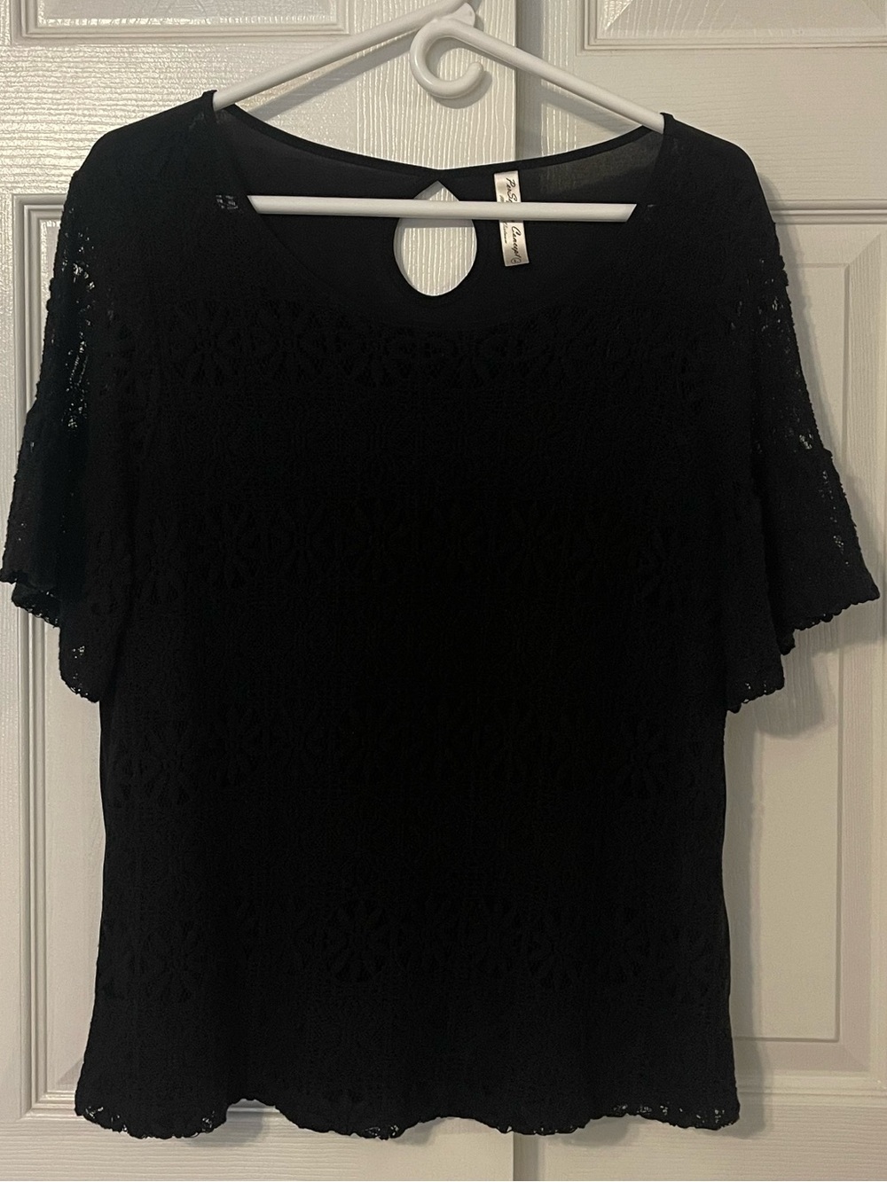 PerSeption Concept Black Lace Keyhole Short-Sleeve Blouse
